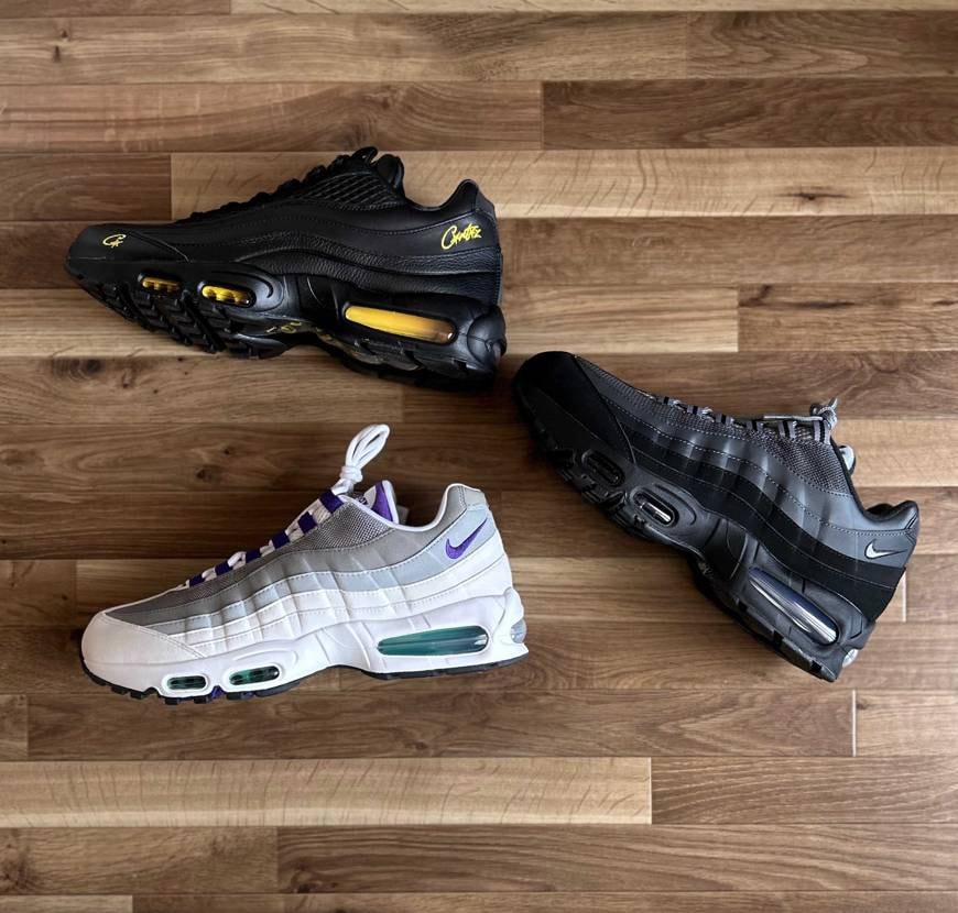 AM95も昨年〜直近でかなりのモデル発売になりましたね👟
イエローグラデは購入