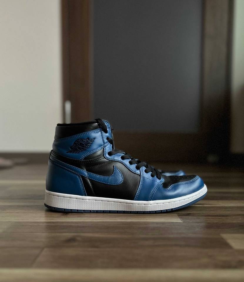 のんびりした休日、今日は散歩で久々にDMBを履きました🟦