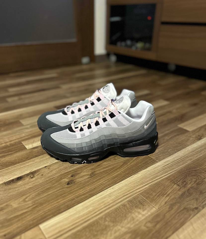 AM95ピンクフォーム受取り📦
これにてAM95は完っ！！