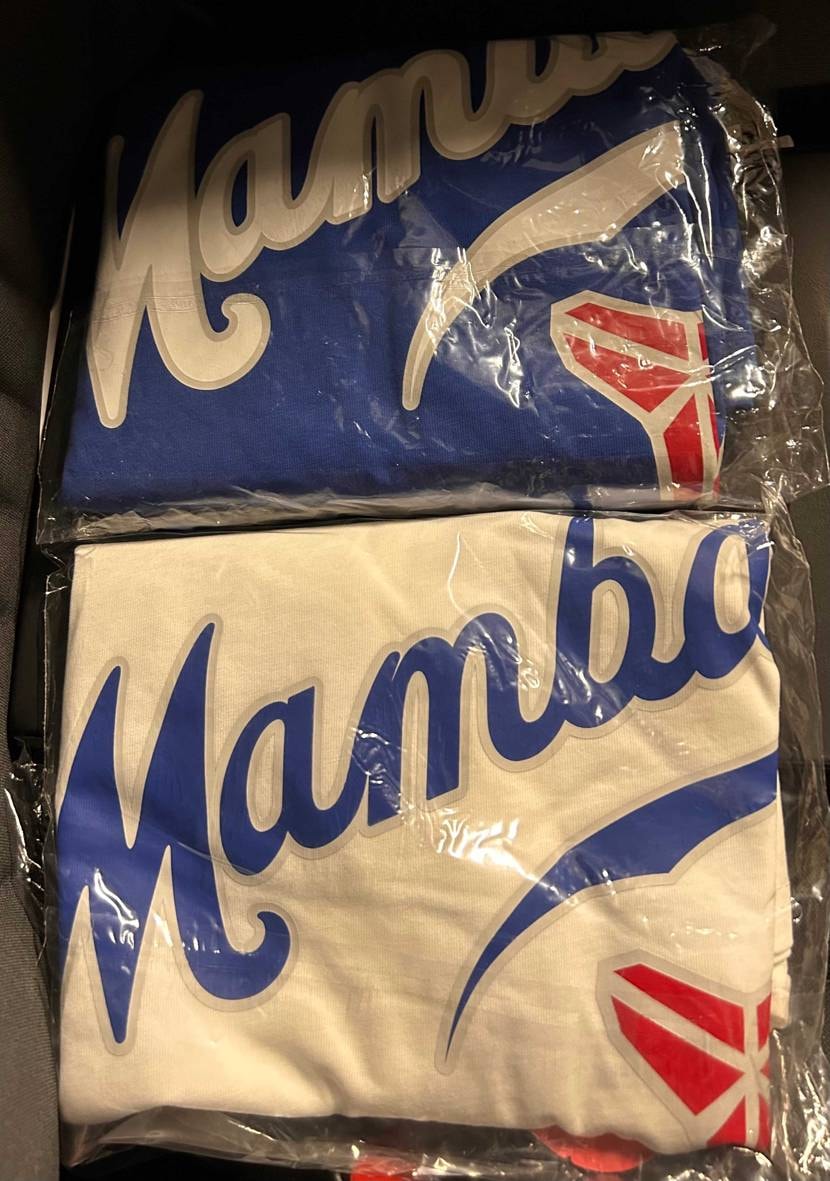 ドジャースMambaのTシャツ2色買いました〜⚾️
まだ広げただけですがルーズ