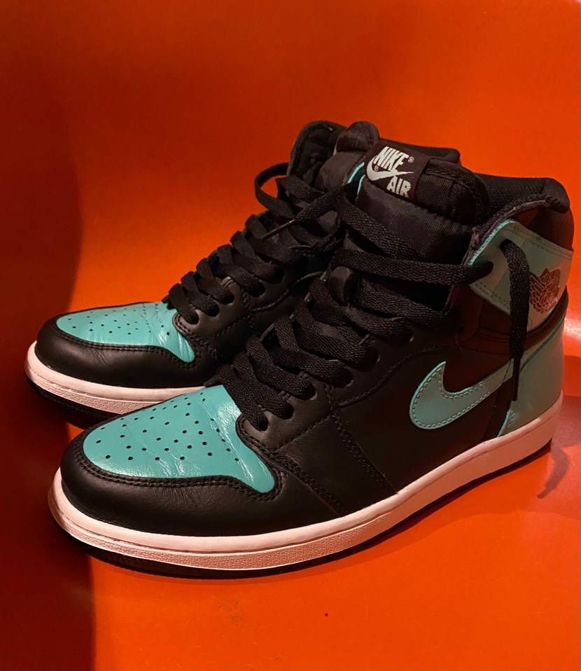 ティファニーカラーが好きすぎて。。カスタムAJ1。