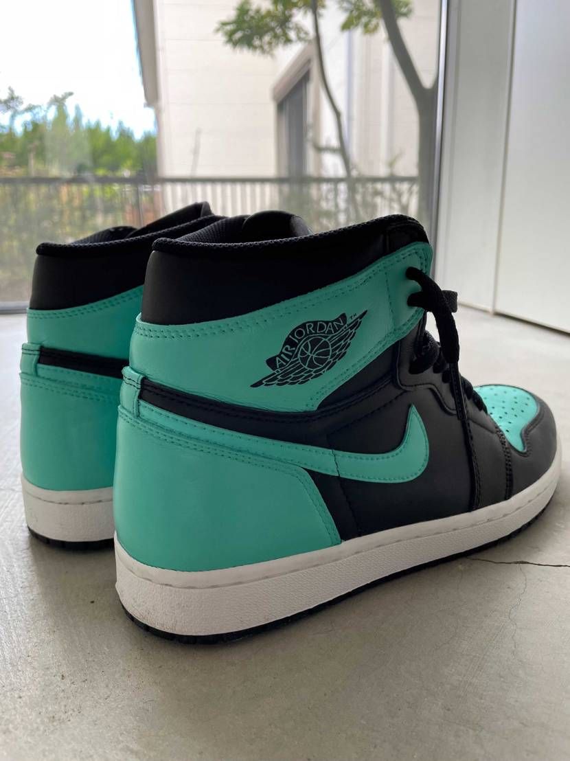 AJ1ティファニーカスタム。
今さっき子どもとテレビで見た