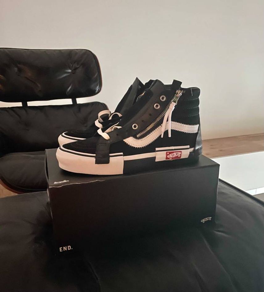 END.より到着、開封してみた。
VANSスケハイはコラボモノ含め数多く履いて