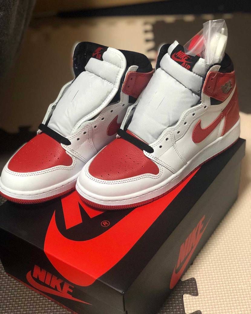 Nike GS Air Jordan 1 High "Heritage" 手元に