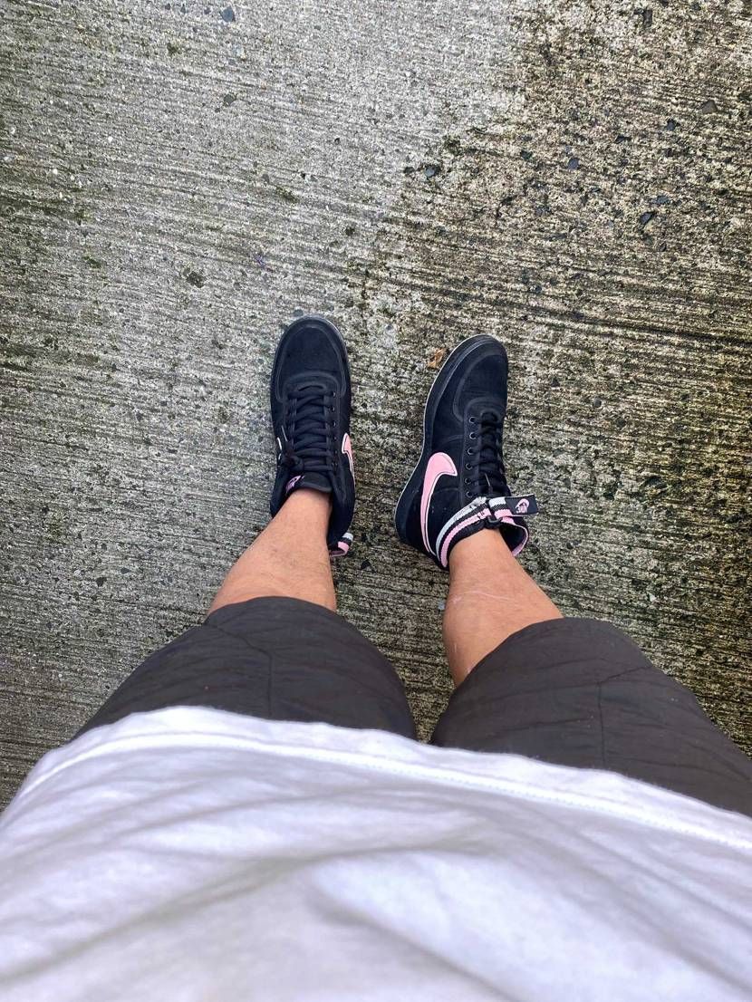 今日はバンダルで

最近よく履きます
ベルリン加工にしようと思ったら
色