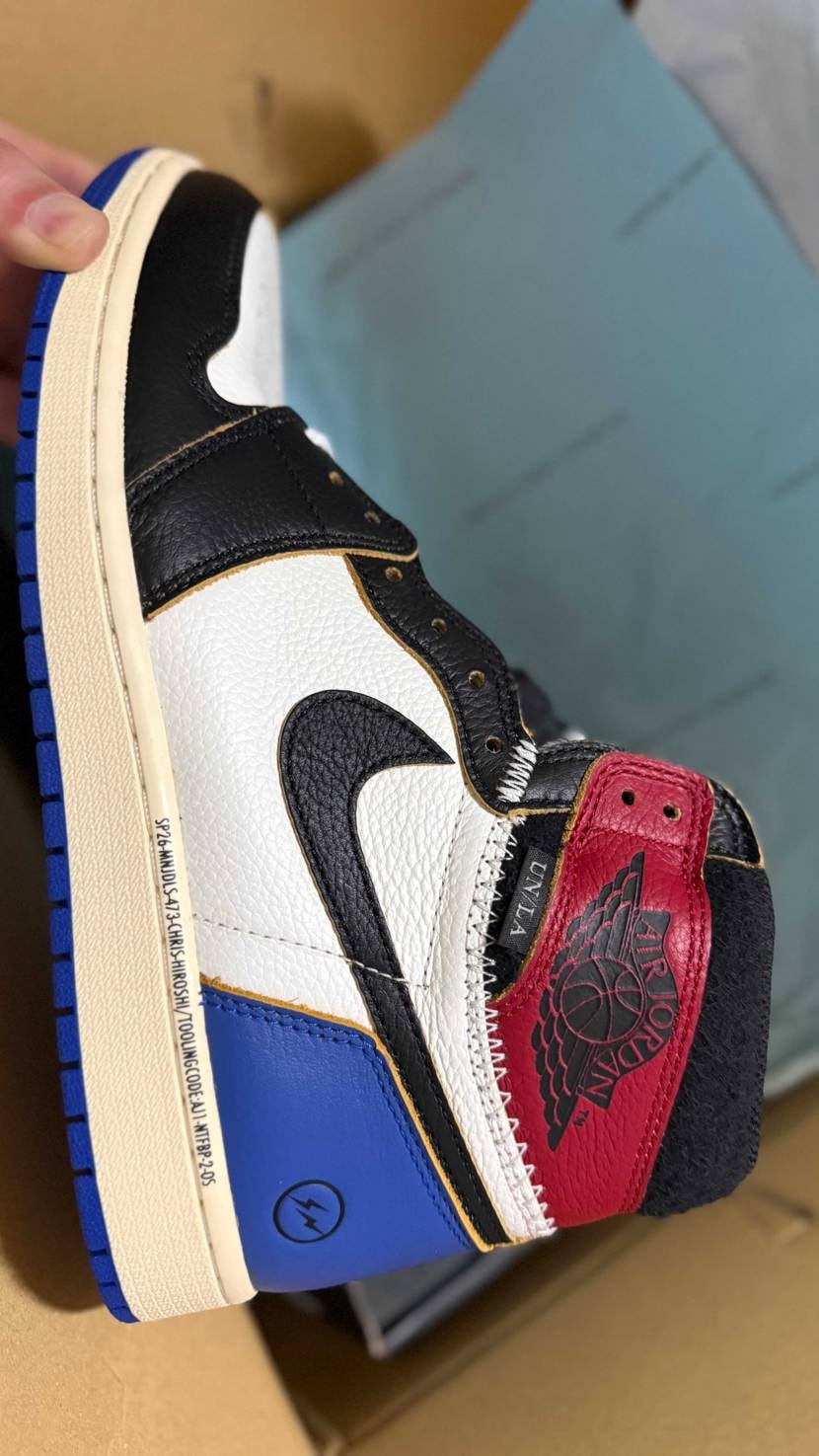 皆さん、こんばんは🟡
自宅でWBC見る前の買い出しに
マ