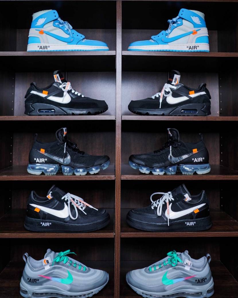 プレ値に狂って買ったスニーカーたち。。。
定価で買いたいよーー！！！！