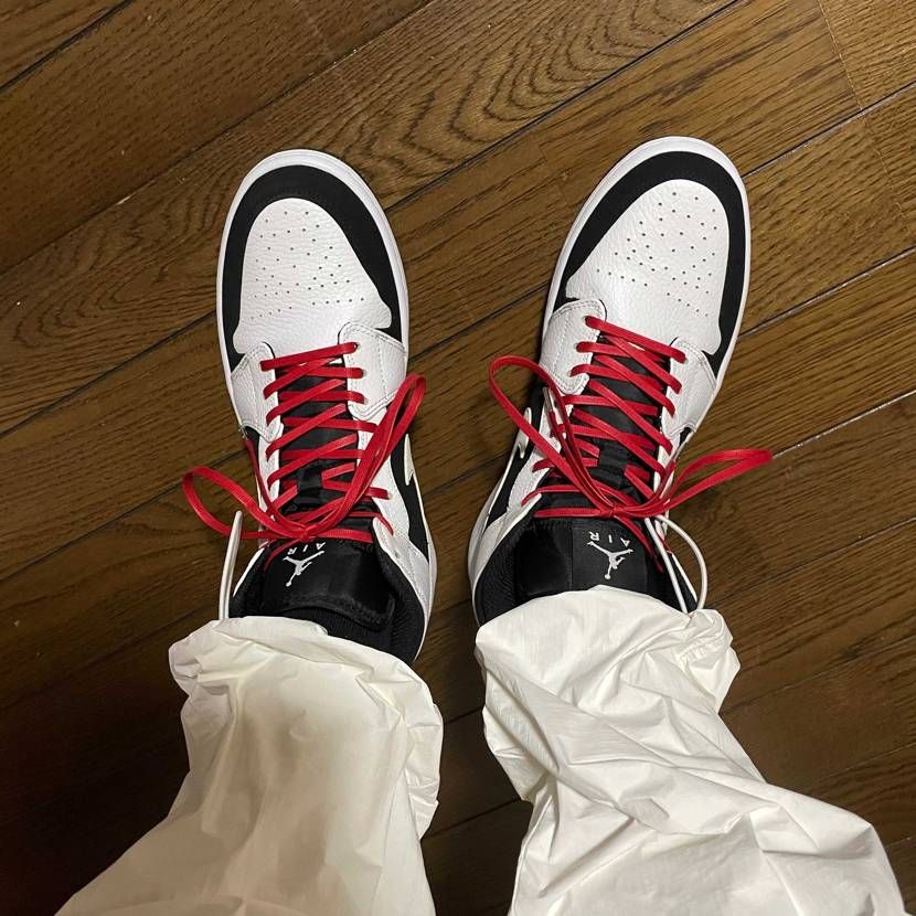 気になってたAvicの紐（170cm）をatmosで購入
意外に、細いのね、、