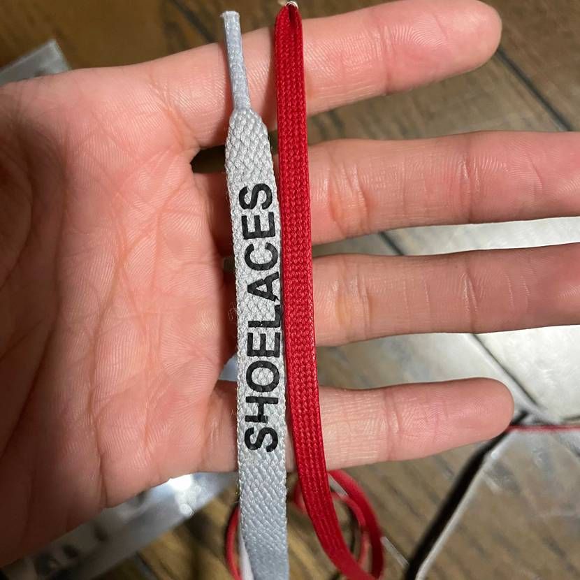 気になってたAvicの紐（170cm）をatmosで購入
