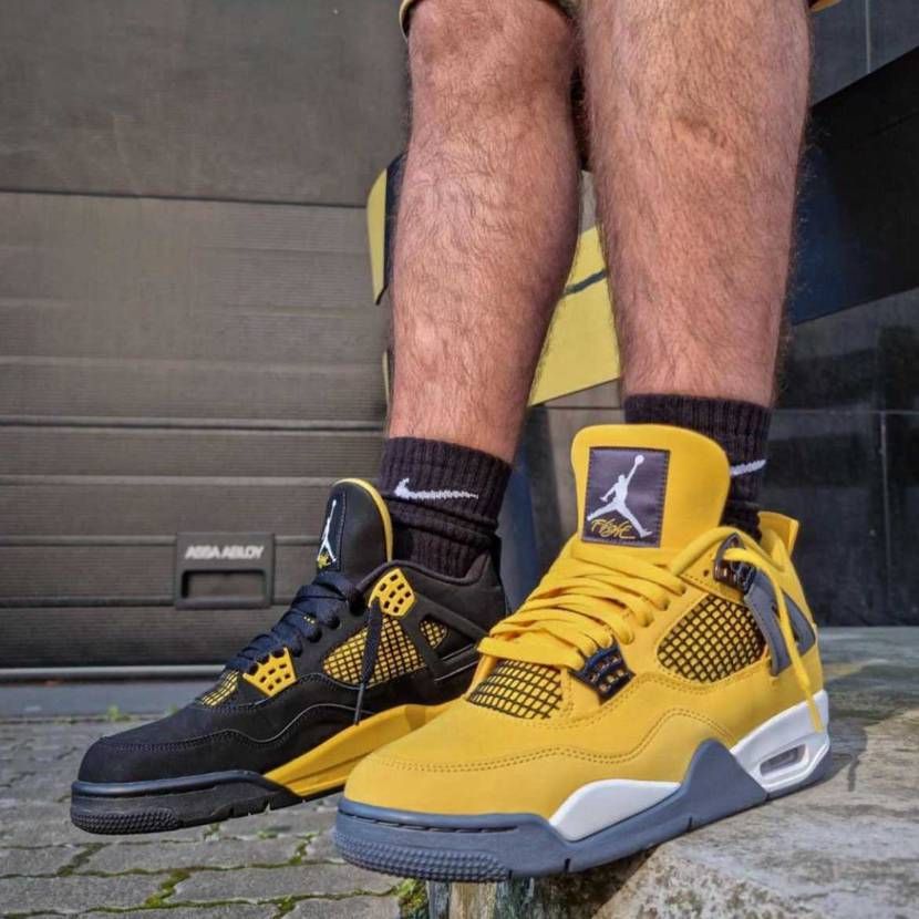 どうやったらタンを立たせてこんなカッコよくAJ4を履けるのだろうか🥺日本人には無