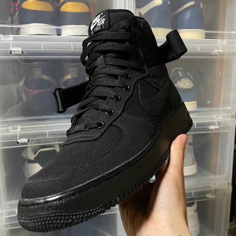 総合買取店に行ったら未使用のNIKEiD発見🥳
時代を感じ