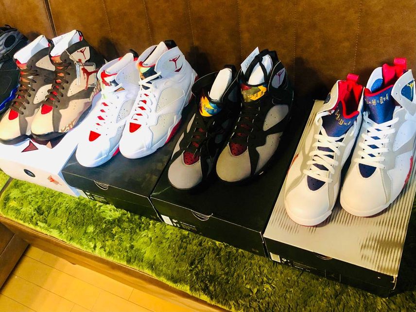 ずっとこれを待ってた😀
当時お金なくて欲しくても買えなかった1足。
AJ7