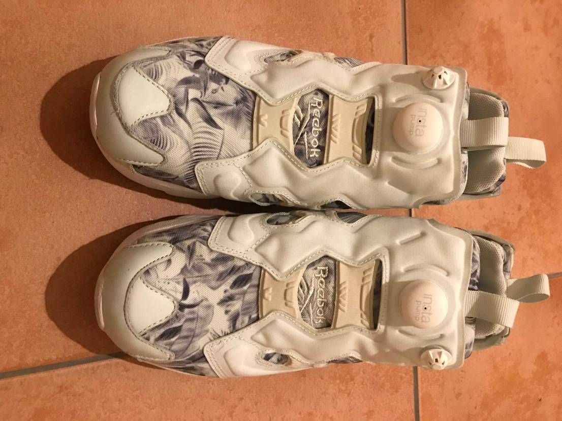 久しぶりにポンプ解禁😊
暑くなりはじめたので、ボタニカル柄で先取り夏気分👍