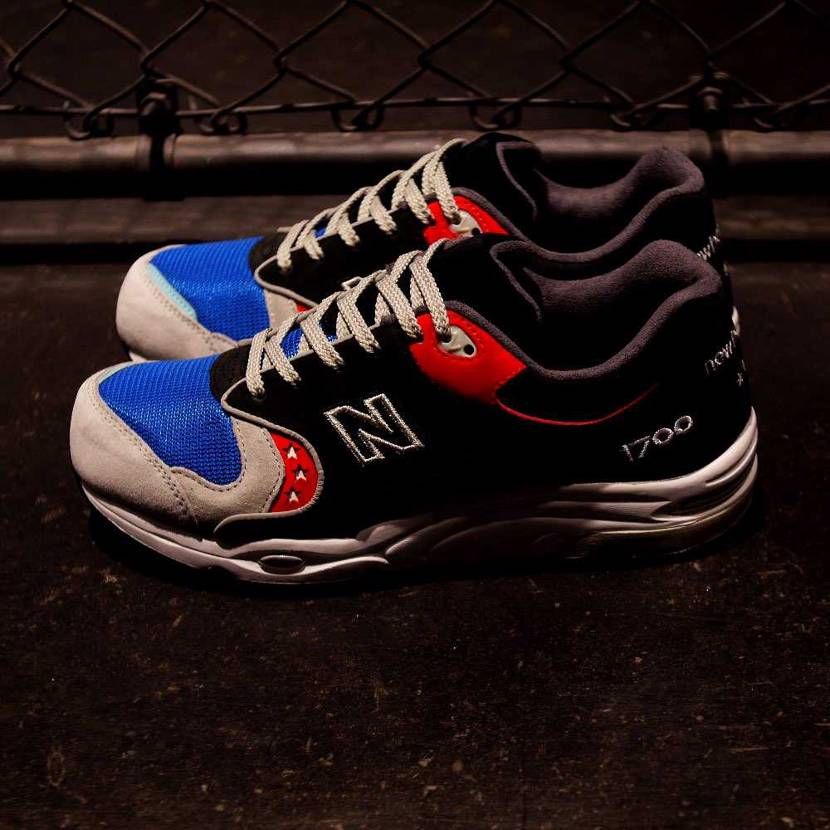 トリプルコラボかぁ。。
今年は金がいくらあっても足りない。。
スニダンさんは