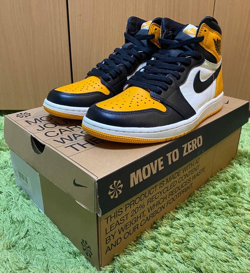 以前footpatrolで当選した"taxi"がこの箱で届いて萎えてますw
2