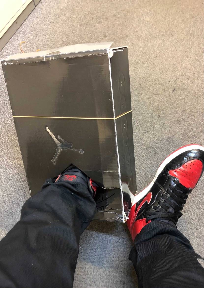 箱に興味無い人はこんな事が出来ます。
歩きにくい…