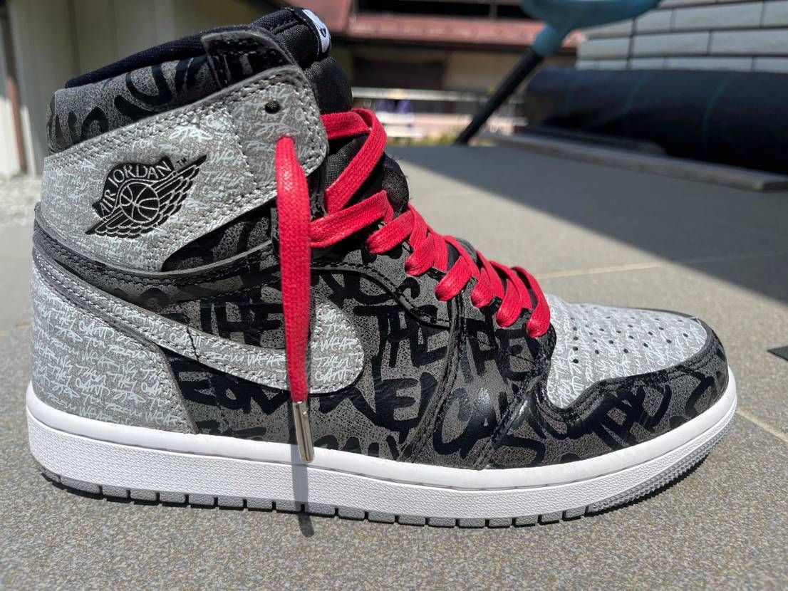 今更の投稿😅
黒紐よりこっちの赤紐の方が映える😁