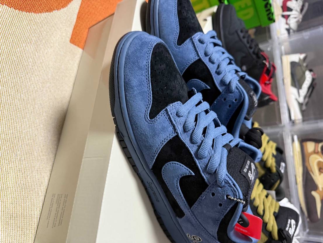 Supreme × Nike SB Dunk Low コンプ