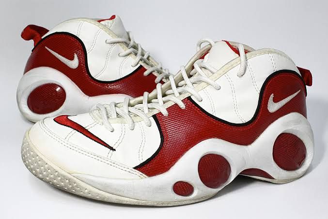 nikeに届け‼️復刻希望シリーズ①

2015年に復刻出たけどデザイン変わ