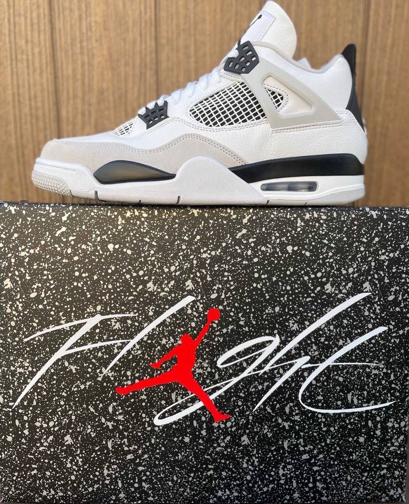今回のBOXがめちゃツボ🤩AJ4🐼カッコイイけど個人的にテックホワイトの圧勝