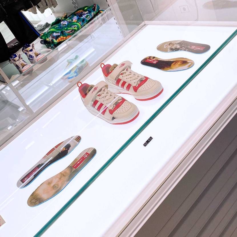 店舗で実物展示してました!
11日から店頭販売するみたいですね〜
店員さんの