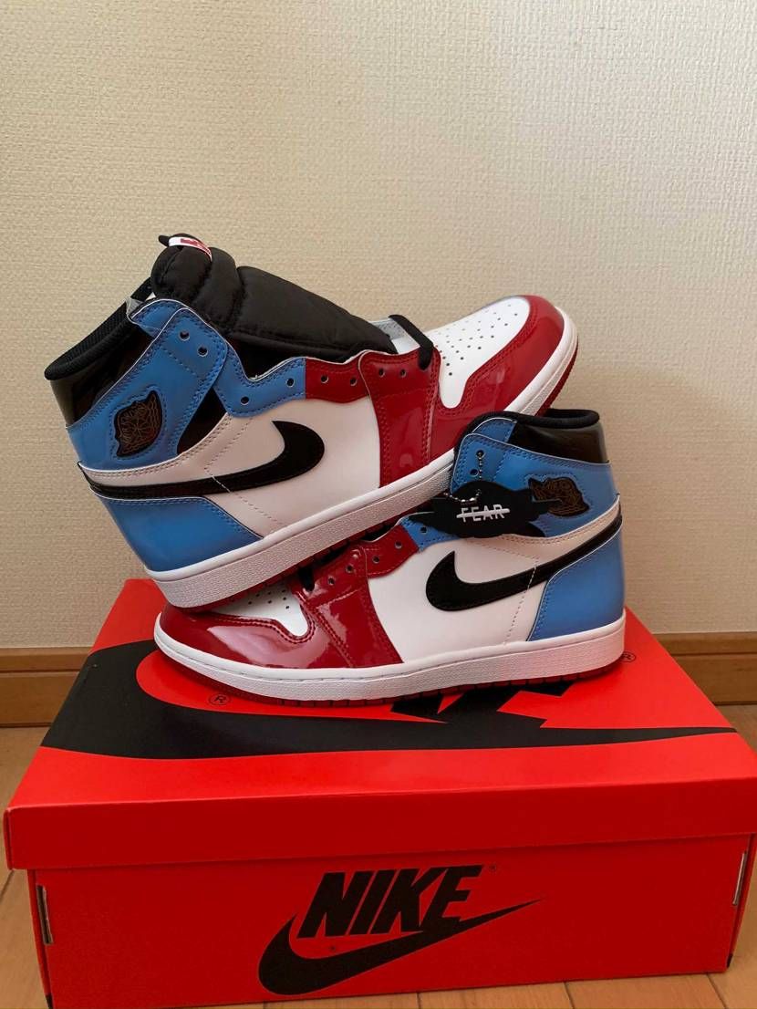 どういった服に合いますかね〜