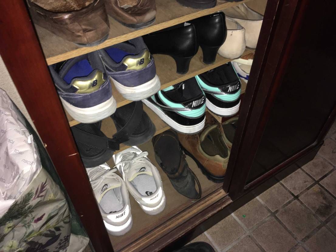 深夜の宝探しはまだ続くw
玄関棚上にて発見😅ヤバい臭いしか