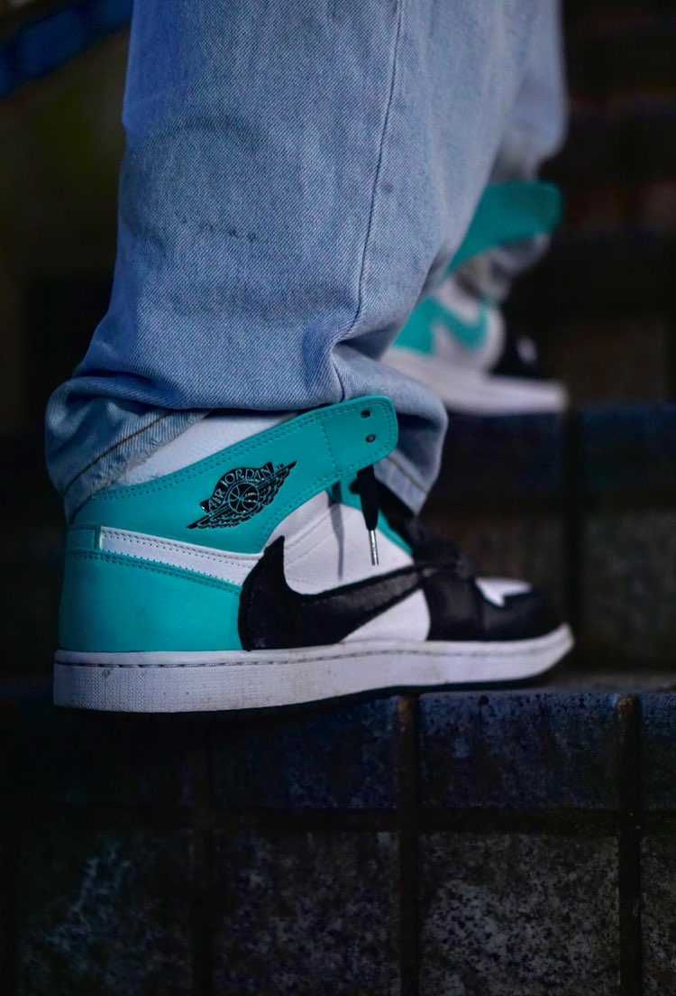NIKE×travis×Off-white✨
初めて自分でカスタムしてみました