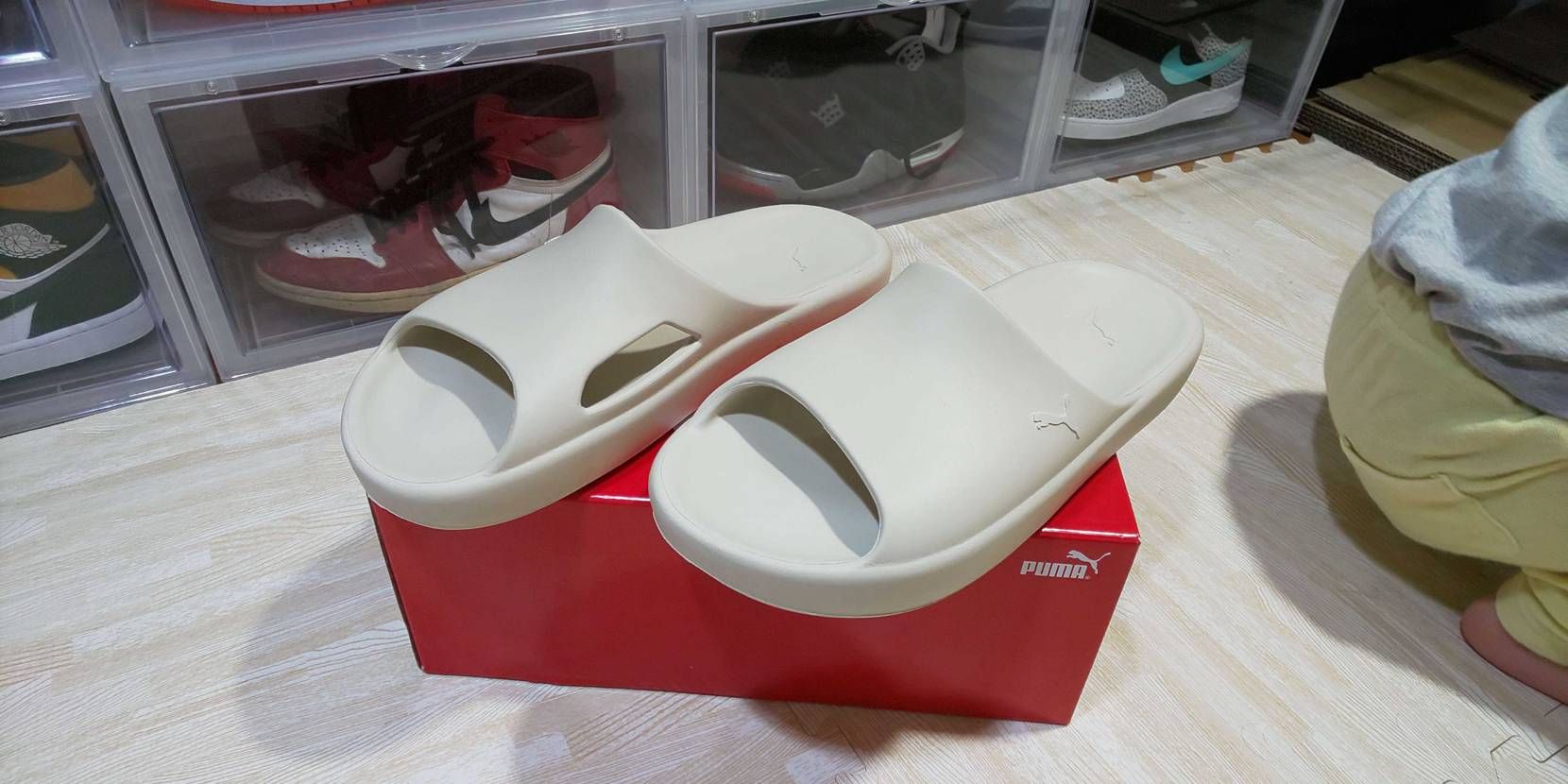 イージーそっくりなPUMAのサンダル届きましたが履き心地めっちゃいいです！という
