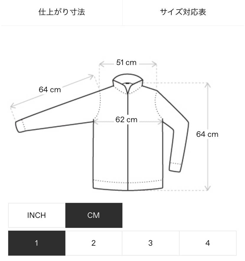 Tシャツはユニセックスというよりメンズサイズに近いです。横は