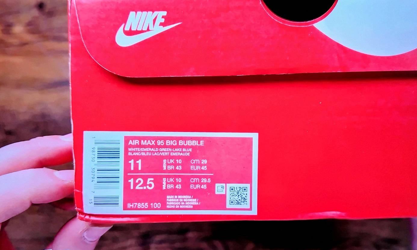 赤グラデに続き青グラデも赤箱か😢