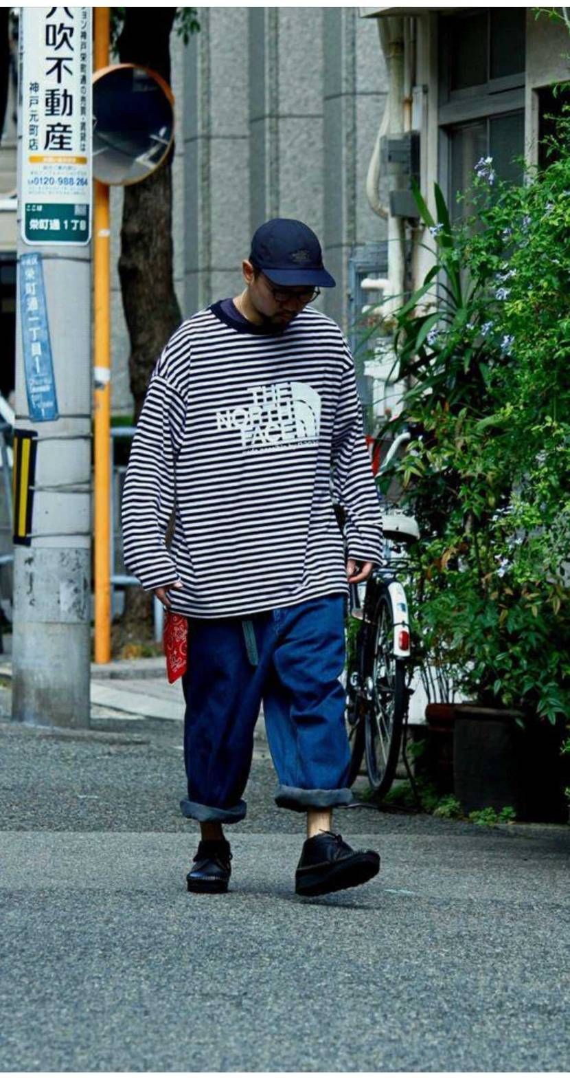 添付画像のトップスLサイズお持ちの方いないですか？
できれ