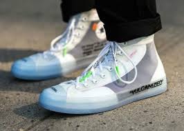 off-white converse
なぜこれはスニーカー