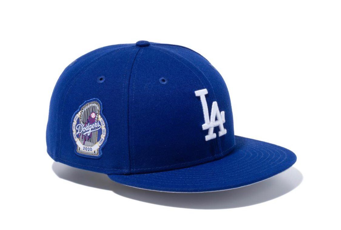 皆さんの意見を聞かせてください！
ドジャースのキャップなのですが、
1.2枚