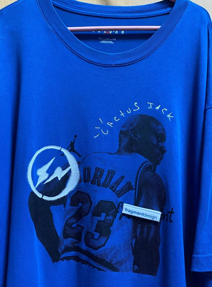 NIKE終わったと言う割には、こいつの人気はまだ終わってないから、NIKEも終わ