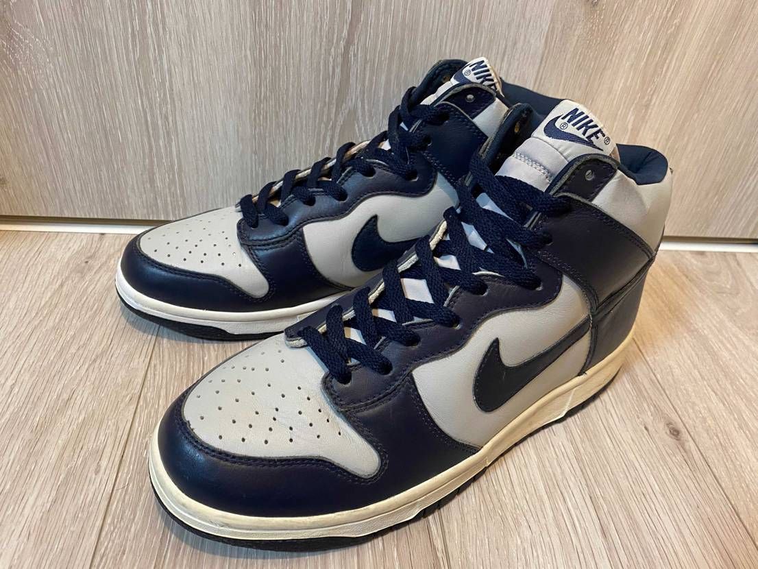 実家から出てきたシリーズ。
偽物のダンク。
2001年くらいにフリマで偽物と