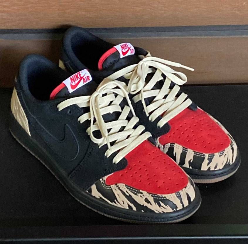 AJ1 low solefly 中古で購入しました。素材は冬