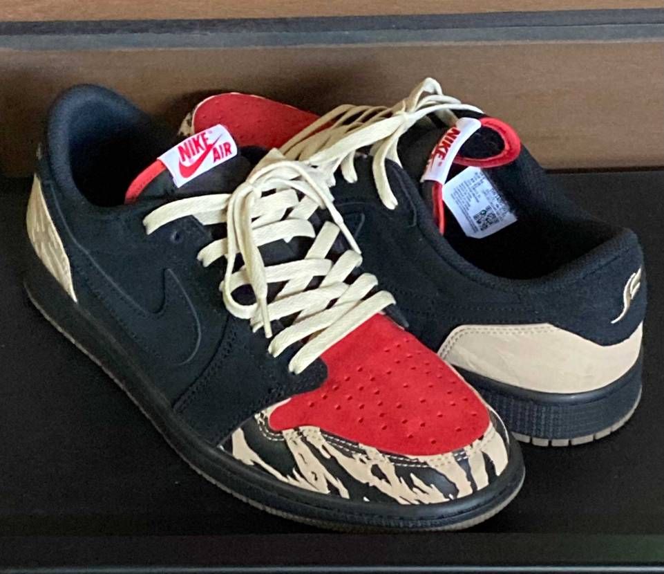 AJ1 low solefly 中古で購入しました。素材は冬