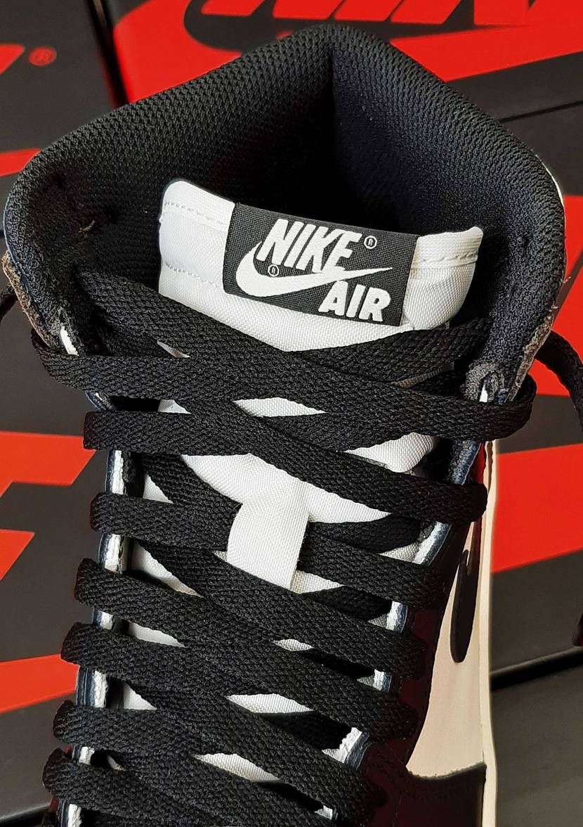 NIKE AIR JORDAN 1 RETRO HIGH O