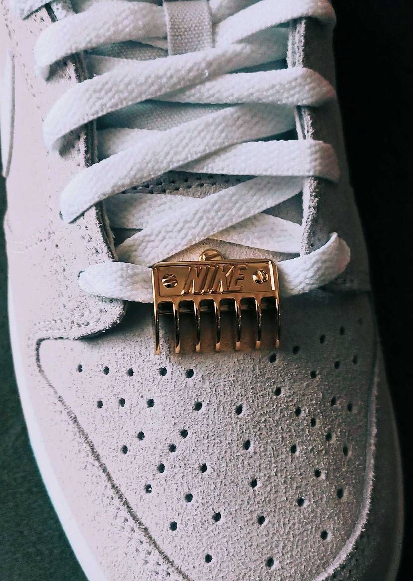 NIKE DUNK LOW RETRO SE BARBER