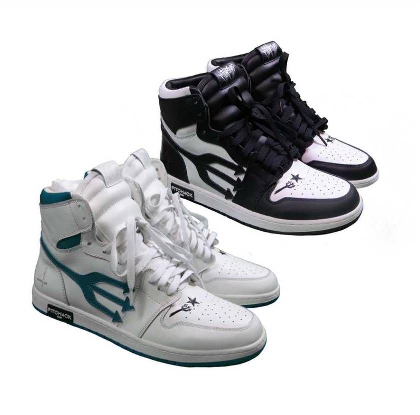 おぉ…marshmello履いてんのね🤔