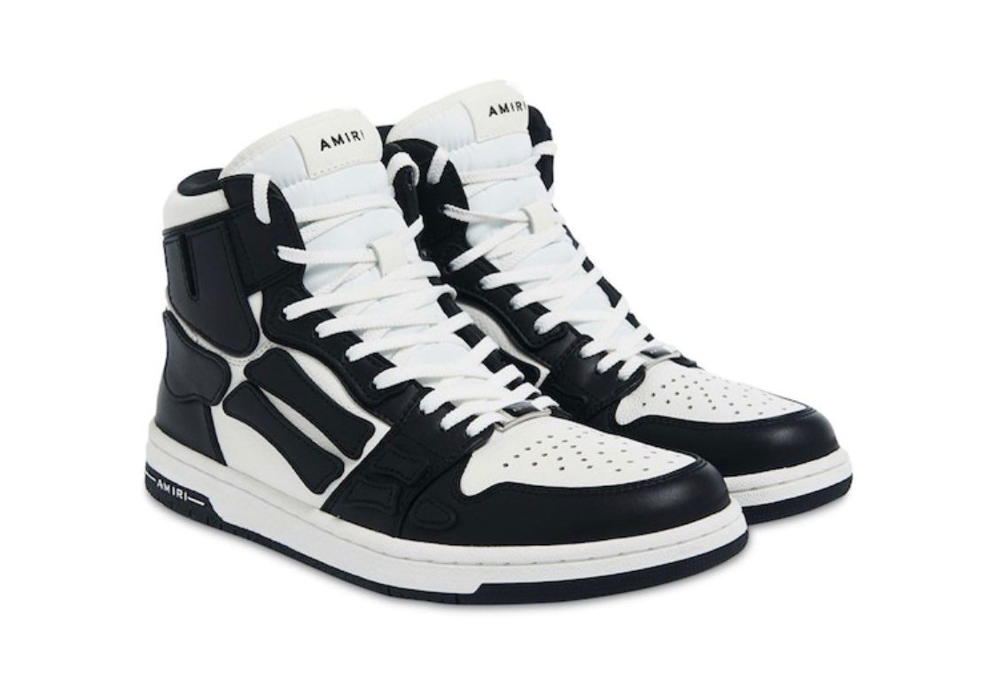 黒に黒ってカッコいいなー
1stで出てたら買ってた…今後のカラー展開に期待🤔