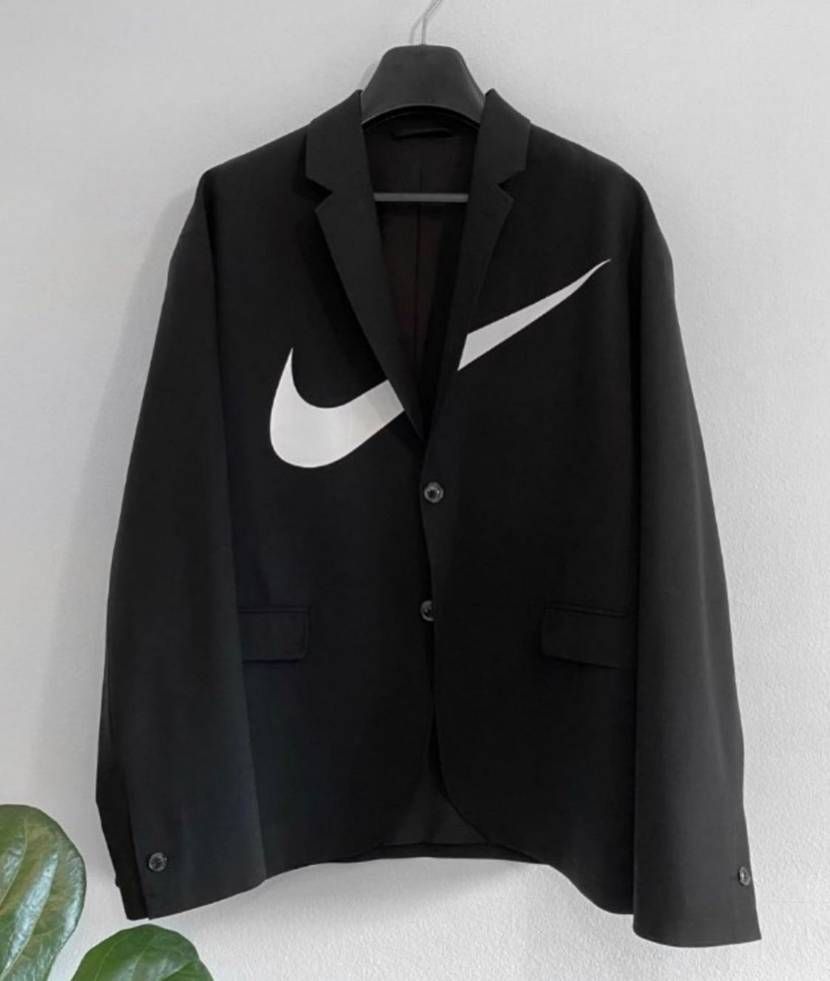 J BalvinこんなんしててNIKEと揉めないんか？🤔