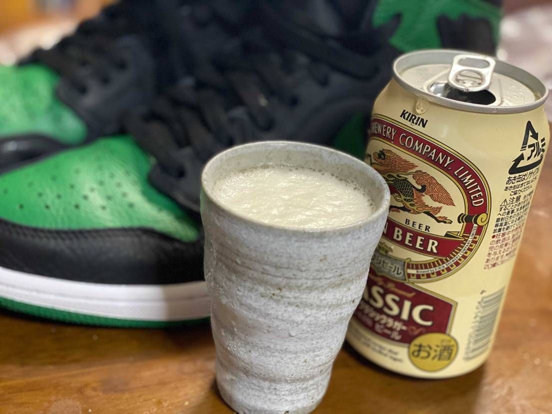 ポレン買えたしキックス眺めながら朝から祝杯😁