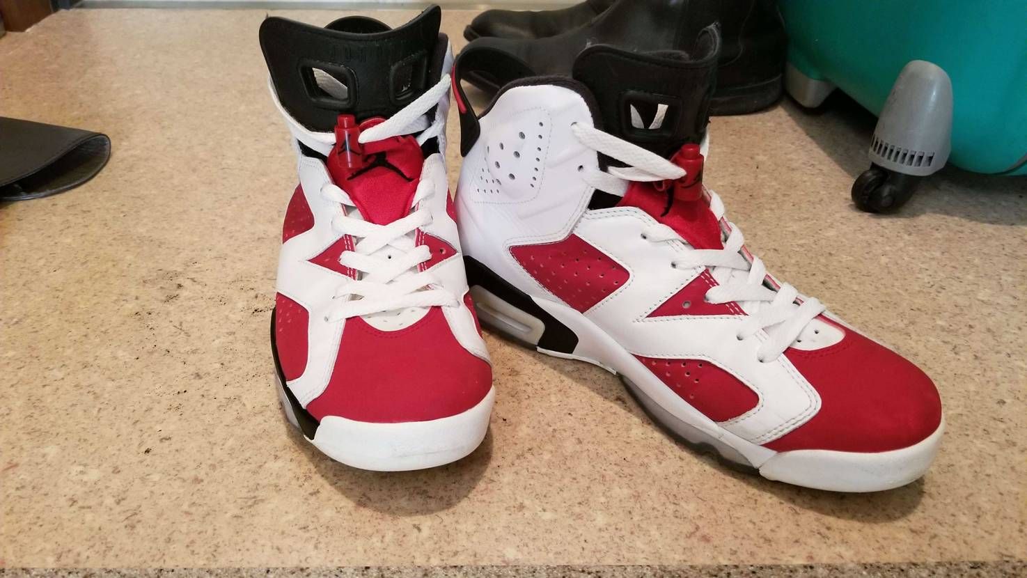 jordanで1番好きなスニーカーだけに抽選外れてもプレ値で買ってしまうんだろう