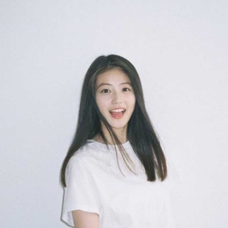 ゆりな