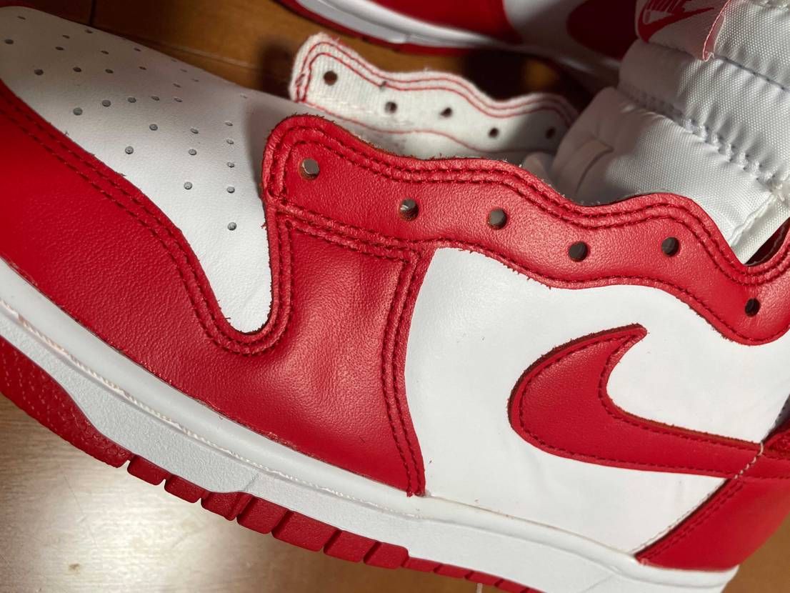 ナイキ Gs ダンク ハイ チャンピオンシップ ホワイト アンド レッド のコーデ 口コミ投稿 新品が真っ赤なレッド Bygdp59 スニーカー ダンク