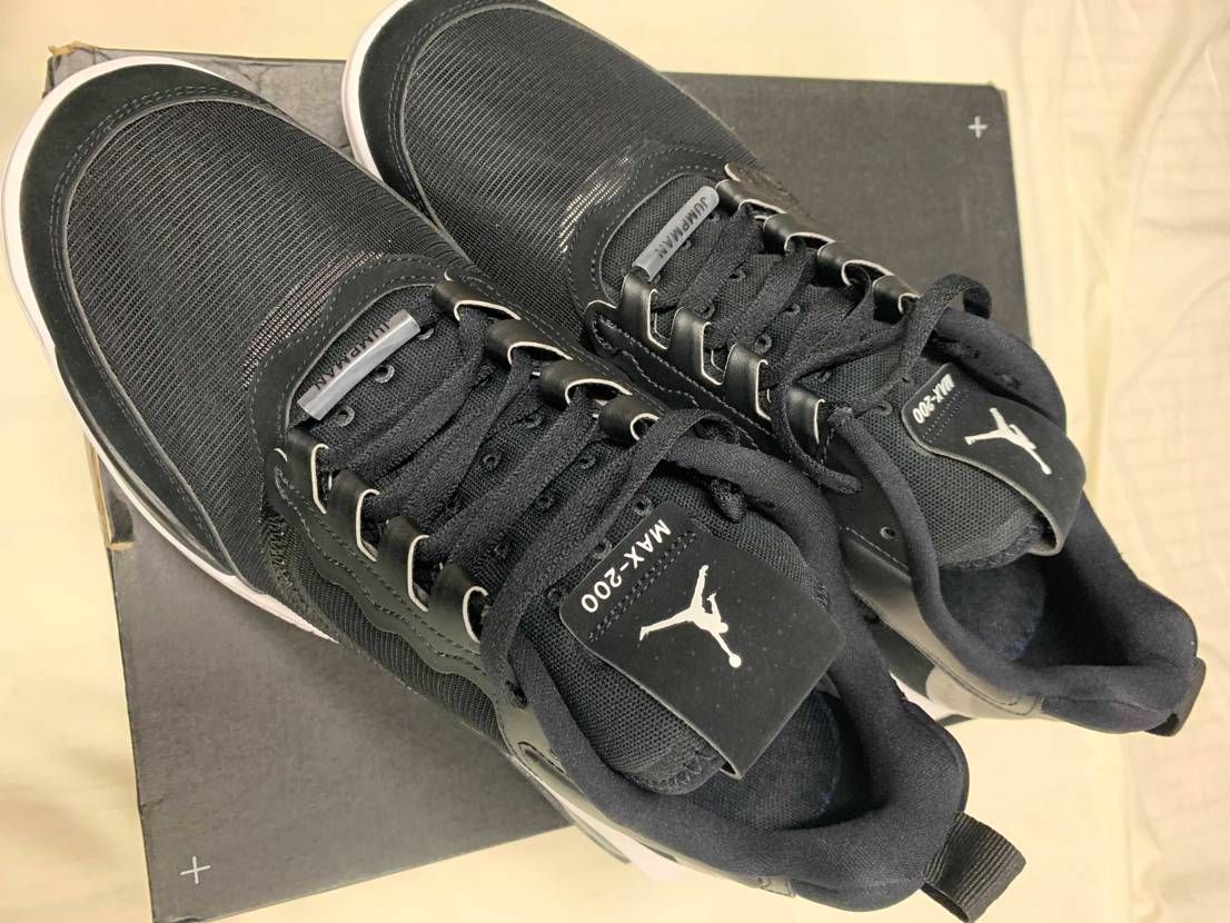 MA2から初代ジョーダンマックス200へ…マイサイズ30cmがABCマートのアウ
