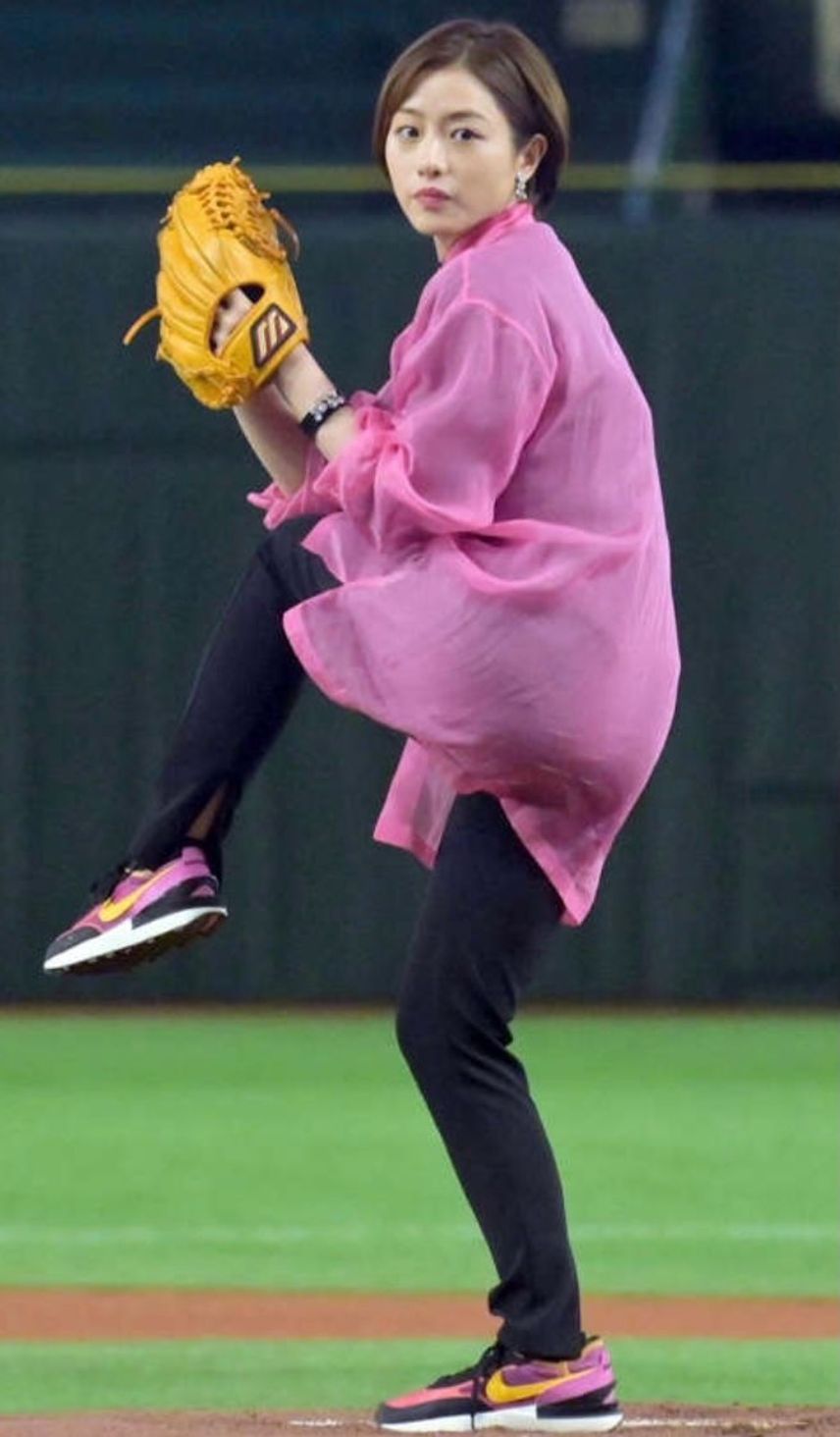 石原さとみもワッフル⚾️ワン👍