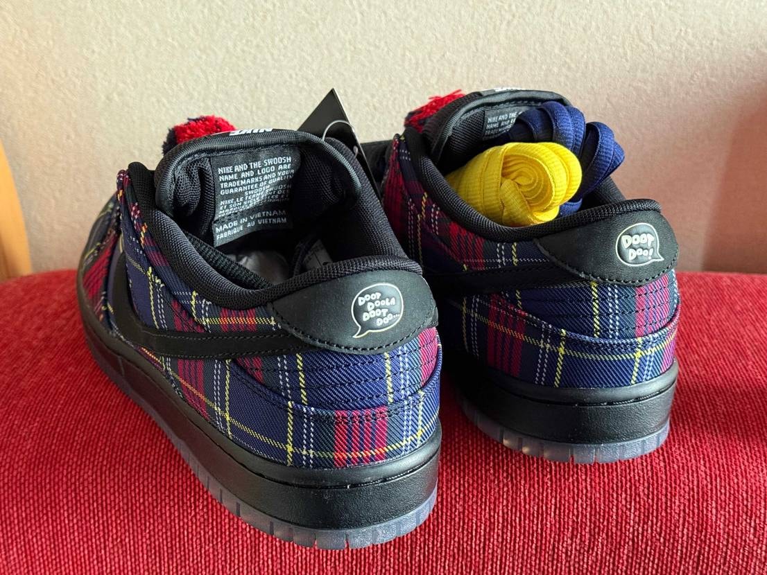 🇨🇦タータンチェック柄🇨🇦
Nardwuar × Nike